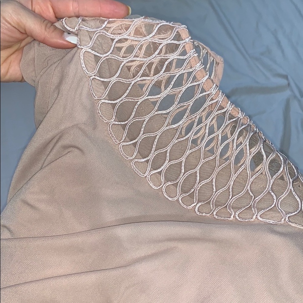 Unique Blouse - Picture 5 of 5